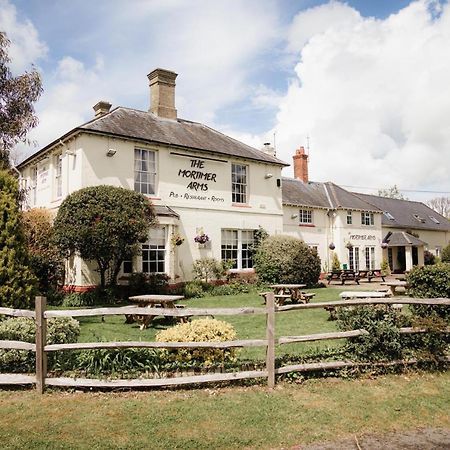 The Mortimer Arms (Adults Only) Ромси Экстерьер фото