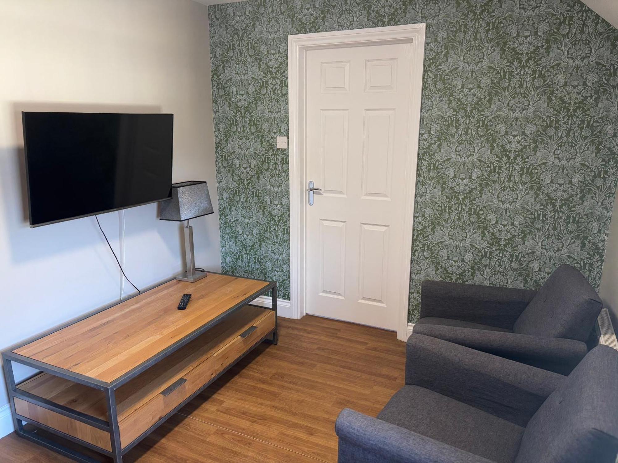 The Mortimer Arms (Adults Only) Ромси Экстерьер фото